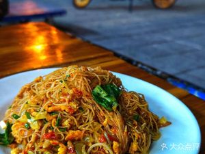 Fengjie Fried Rice Noodles (Liangjiang Mingju C Area Store)