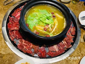 Knife & Fork Wild Mushroom Beef Soup Pot (Tongrong Road Store)