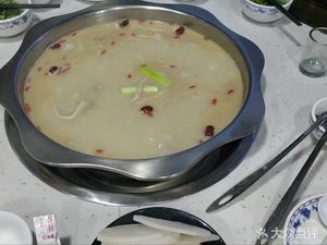 Authentic Ziyang Lamb Soup Pot · Specialty Dry Pot