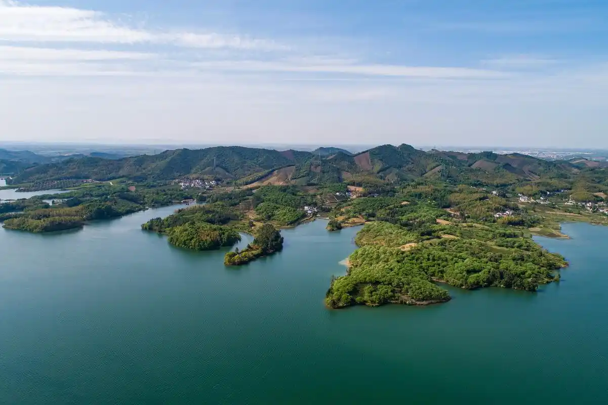 Tóng Shān Hú