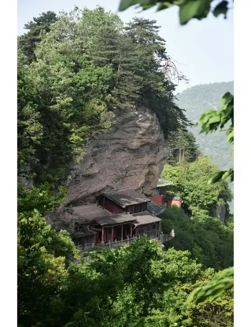 Nань Yán Gōng