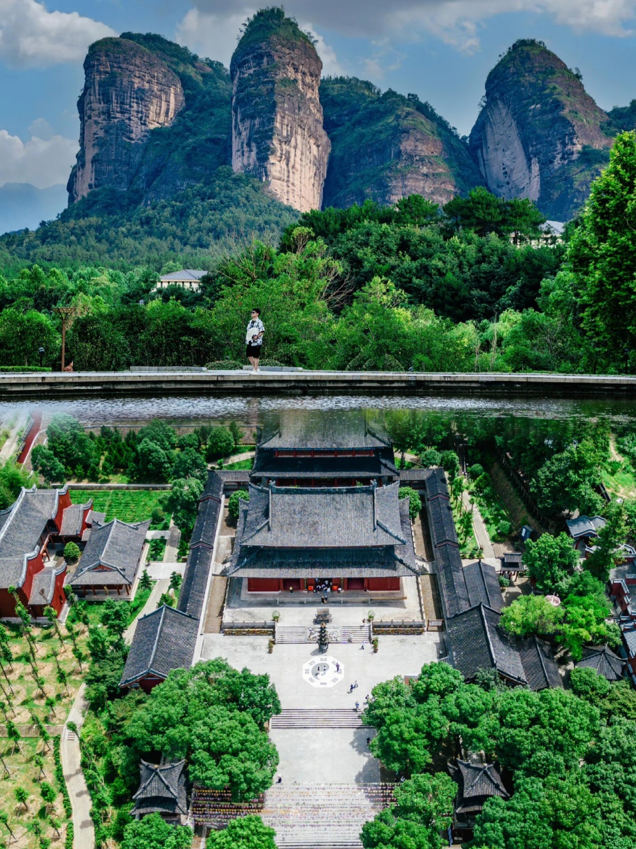 Longhu Mountain