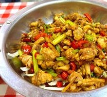 Tea Oil Chicken in Dry Pot