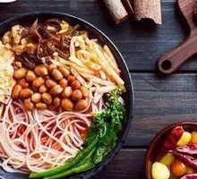 Snail Rice Noodles