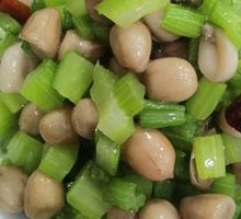 Celery with Peanut