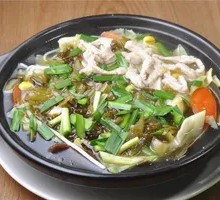 Sour Cabbage and Pork Noodles