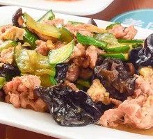 Wood Ear Mushroom and Pork Stir-Fry