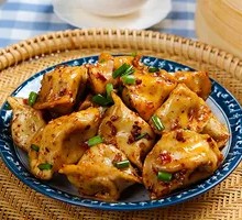 Spicy Hand-Pressed Dumplings