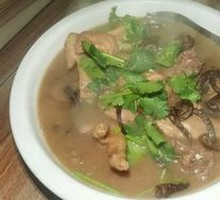 Chicken Stewed with Mushrooms