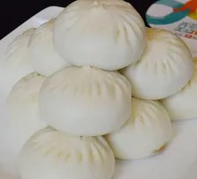 Minced Pork with Vermicelli in Buns