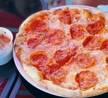 Salami Pizza
