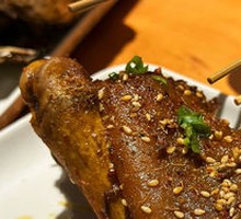 Spicy Pig Trotters