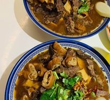 Beijing-style Braised Pork and Steamed Bread
