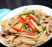 Stir-fried Pork Slices with Tofu Skin