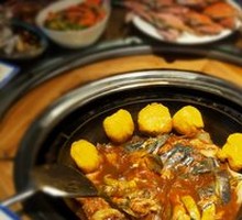 Stewed Sunfish in Iron Pot