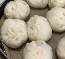 Meat-filled buns