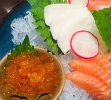 Salmon Roe Roll