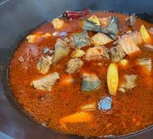 Sturgeon Rib Pot