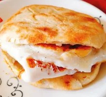 Egg in fried bread