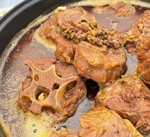 Family Feast Pot