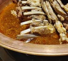 Family Feast Pot