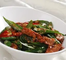 Premium Stir-Fried Pork with Green Peppers