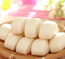 Milk-flavored Steamed Bun Skewers