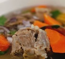 Hand-held Lamb
