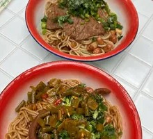 Sauce-Braised Squid with Rice Noodles