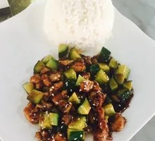 Stir-Fried Chicken with Sauce