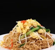 Egg Sausage Stir-Fried Noodles