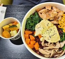 Steamed Egg with Chicken Breast and Whole Grain Rice