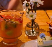Signature Fruit Tea