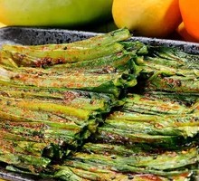Grilled lettuce