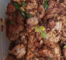 Scallion Stir-Fried Pork Slices