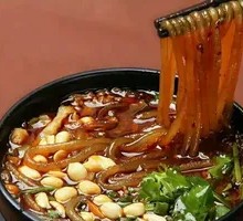 Spiced Braised Pork Intestine Noodles