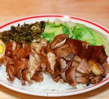 猪脚拼肥肠饭