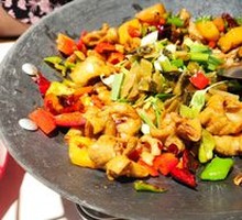 Sour Cabbage with Pork Intestines