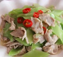 Stir-fried Pork with Lettuce