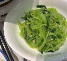 Stir-fried leek with lettuce