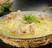 Braised Pork Bones with Sour Cabbage