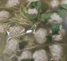 Radish Noodle Soup with Meatballs