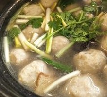 Braised Meatballs in Clay Pot
