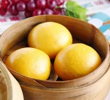 Juicy Custard Bun