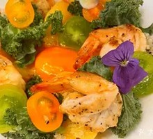 Mango Shrimp Salad