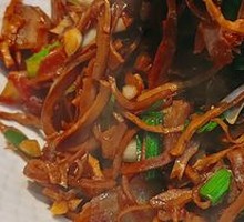 Preserved pork with smoked bamboo shoots
