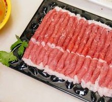 Fresh Hand-Cut Lamb Leg