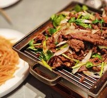 Grilled Lamb on Hot Plate