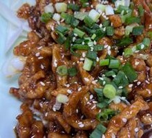 Beijing-style Shredded Pork in Soy Sauce