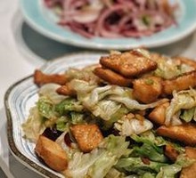 Cabbage Stir-Fried with Naan